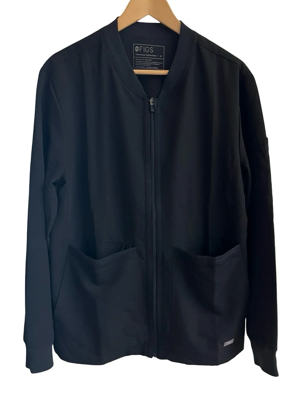 FIGS Men's Zapote Black Scrub Jacket Full-Zip Sz M Style MXXSW1003 Medical - Picture 1 of 10